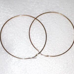New 100mm Gold Hoop Hearings Never Worn